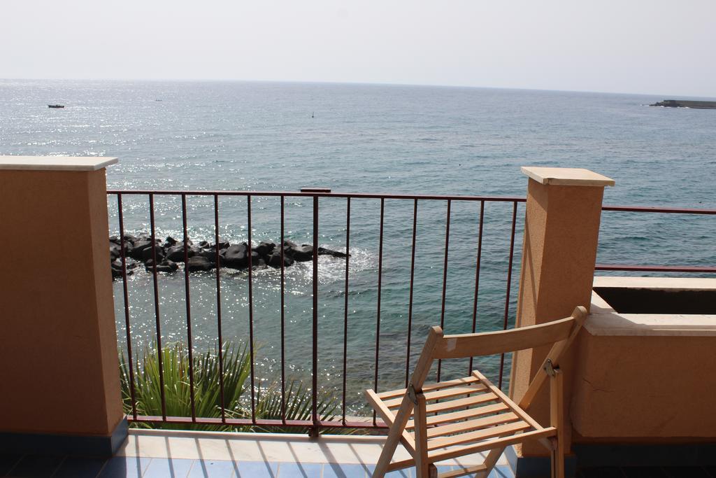Appartamento Vista D'Incanto Giardini Naxos Exterior photo